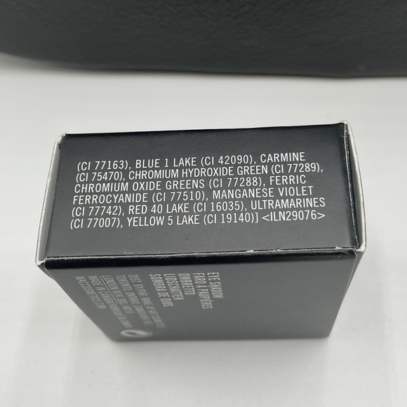 MAC Cosmetics Velvet Eyeshadow in Vapour - BNIB, Rare, HTF & Discontinued - Picture 15 of 16